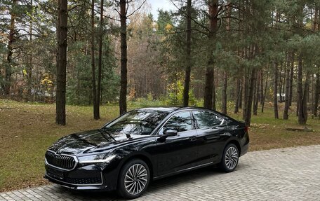 Skoda Superb, 2025 год, 5 500 000 рублей, 3 фотография