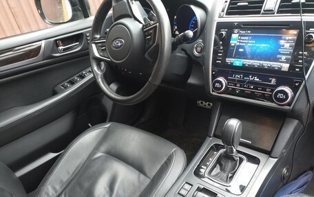 Subaru Outback IV рестайлинг, 2018 год, 1 850 000 рублей, 3 фотография