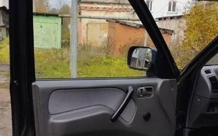 Nissan Terrano II рестайлинг, 1993 год, 205 000 рублей, 5 фотография