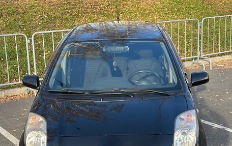 Toyota Yaris III рестайлинг, 2007 год, 654 000 рублей, 4 фотография