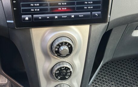 Toyota Yaris III рестайлинг, 2007 год, 654 000 рублей, 7 фотография