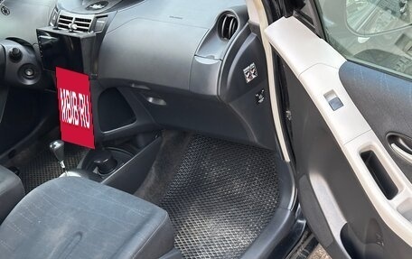 Toyota Yaris III рестайлинг, 2007 год, 654 000 рублей, 10 фотография