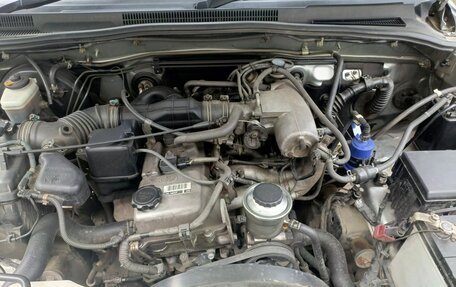 Toyota Hilux Surf IV, 2004 год, 2 050 000 рублей, 12 фотография