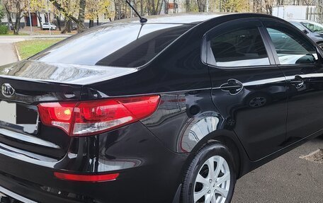 KIA Rio III рестайлинг, 2016 год, 1 000 000 рублей, 9 фотография