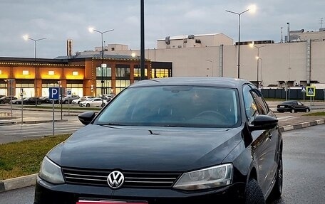 Volkswagen Jetta VI, 2013 год, 1 050 000 рублей, 1 фотография