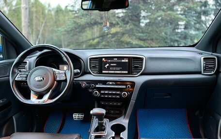 KIA Sportage IV рестайлинг, 2018 год, 2 600 000 рублей, 8 фотография