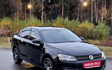 Volkswagen Jetta VI, 2013 год, 1 050 000 рублей, 8 фотография