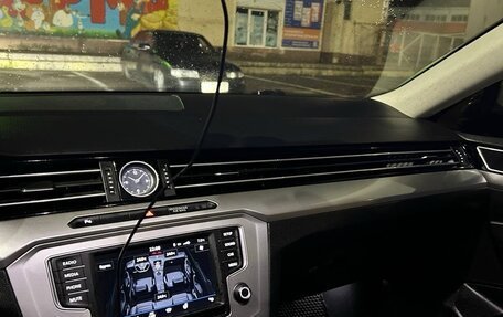 Volkswagen Passat B8 рестайлинг, 2017 год, 1 600 000 рублей, 11 фотография