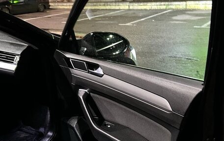 Volkswagen Passat B8 рестайлинг, 2017 год, 1 600 000 рублей, 12 фотография