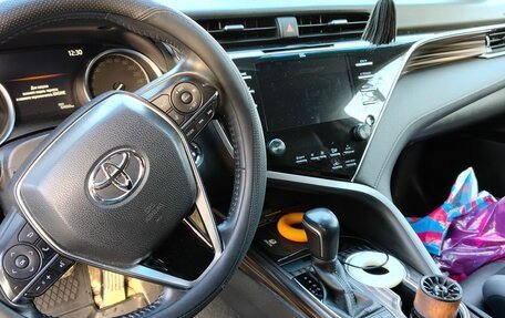 Toyota Camry, 2020 год, 2 850 000 рублей, 9 фотография