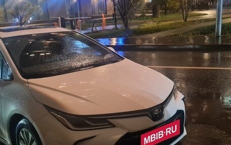 Toyota Corolla, 2022 год, 2 270 000 рублей, 3 фотография