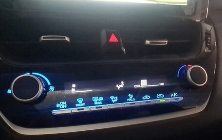 Toyota Corolla, 2022 год, 2 270 000 рублей, 6 фотография