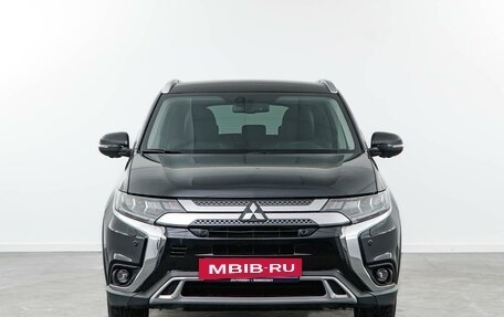Mitsubishi Outlander III рестайлинг 3, 2019 год, 2 737 560 рублей, 3 фотография