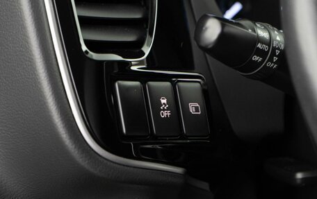 Mitsubishi Outlander III рестайлинг 3, 2019 год, 2 737 560 рублей, 20 фотография