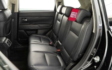 Mitsubishi Outlander III рестайлинг 3, 2019 год, 2 737 560 рублей, 11 фотография