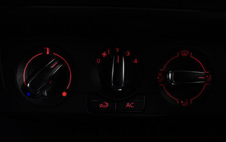 Volkswagen Polo VI (EU Market), 2011 год, 729 000 рублей, 14 фотография