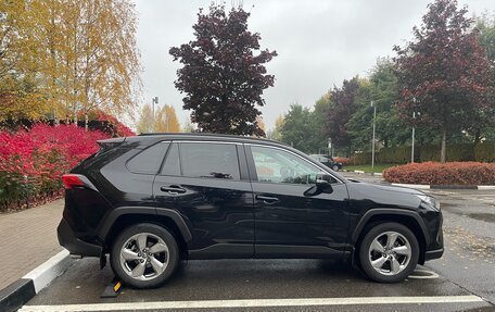 Toyota RAV4, 2020 год, 3 050 000 рублей, 4 фотография