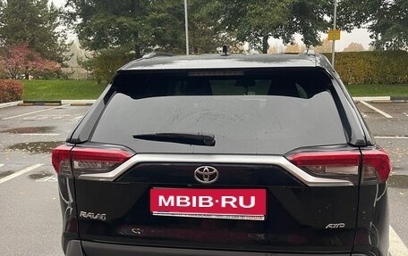 Toyota RAV4, 2020 год, 3 050 000 рублей, 6 фотография