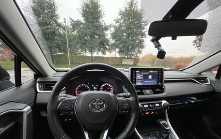 Toyota RAV4, 2020 год, 3 050 000 рублей, 16 фотография