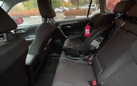 Toyota RAV4, 2020 год, 3 050 000 рублей, 11 фотография