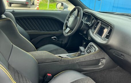 Dodge Challenger III рестайлинг 2, 2022 год, 5 500 000 рублей, 8 фотография