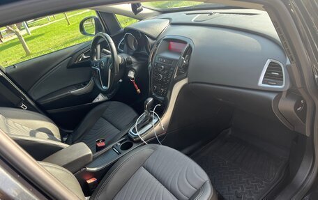 Opel Astra J, 2013 год, 1 050 000 рублей, 4 фотография