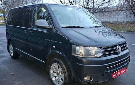 Volkswagen Multivan T5, 2010 год, 1 550 000 рублей, 1 фотография