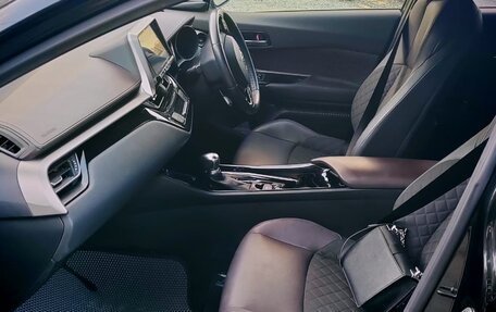 Toyota C-HR I рестайлинг, 2018 год, 2 100 000 рублей, 3 фотография