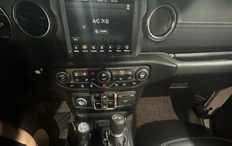 Jeep Wrangler, 2022 год, 3 430 000 рублей, 12 фотография