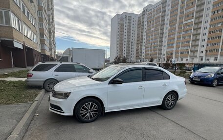 Volkswagen Jetta VI, 2016 год, 1 200 000 рублей, 2 фотография