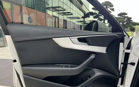 Audi A4, 2019 год, 2 290 222 рублей, 26 фотография