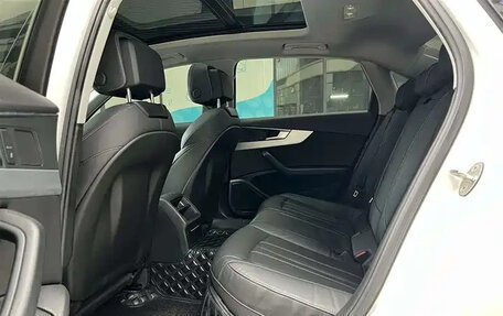 Audi A4, 2019 год, 2 290 222 рублей, 28 фотография