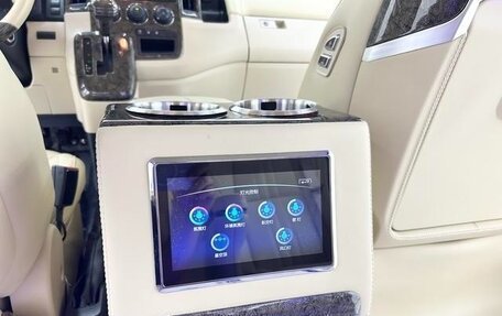 Toyota Granvia, 2024 год, 10 800 000 рублей, 20 фотография