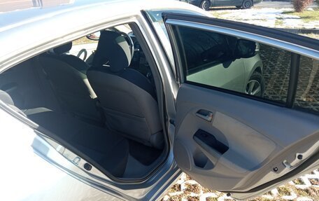 Honda Insight II рестайлинг, 2009 год, 820 000 рублей, 9 фотография