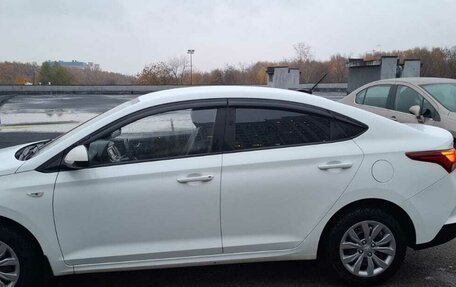 Hyundai Solaris II рестайлинг, 2020 год, 1 300 000 рублей, 1 фотография