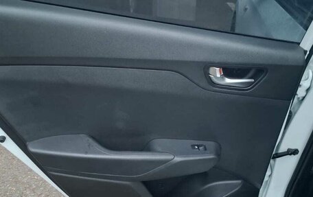 Hyundai Solaris II рестайлинг, 2020 год, 1 300 000 рублей, 14 фотография