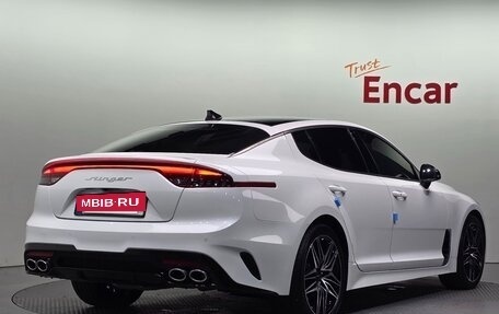 KIA Stinger I, 2022 год, 2 428 000 рублей, 2 фотография