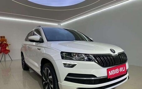 Skoda Karoq I, 2022 год, 2 275 000 рублей, 3 фотография