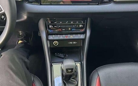 Skoda Karoq I, 2022 год, 2 275 000 рублей, 9 фотография