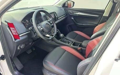 Skoda Karoq I, 2022 год, 2 275 000 рублей, 7 фотография