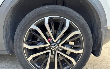 Volkswagen T-Roc I, 2022 год, 1 700 000 рублей, 16 фотография