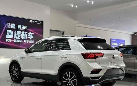 Volkswagen T-Roc I, 2022 год, 1 500 000 рублей, 4 фотография