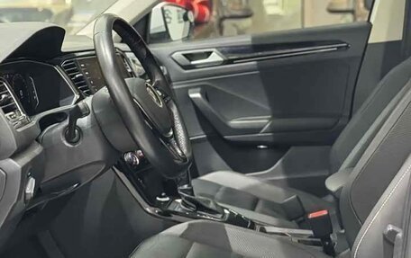 Volkswagen T-Roc I, 2022 год, 1 500 000 рублей, 7 фотография