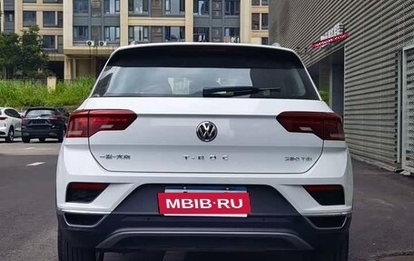 Volkswagen T-Roc I, 2022 год, 1 600 000 рублей, 5 фотография