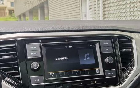 Volkswagen T-Roc I, 2022 год, 1 600 000 рублей, 14 фотография