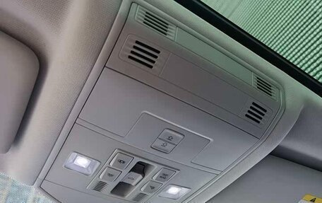 Volkswagen T-Roc I, 2022 год, 1 600 000 рублей, 17 фотография