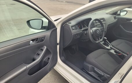 Volkswagen Jetta VI, 2015 год, 1 300 000 рублей, 11 фотография