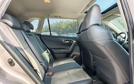 Toyota RAV4, 2022 год, 3 000 000 рублей, 14 фотография