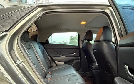 Hyundai Elantra, 2023 год, 1 120 000 рублей, 13 фотография