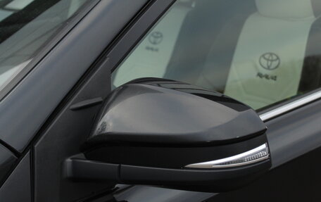 Toyota RAV4, 2016 год, 1 890 000 рублей, 5 фотография